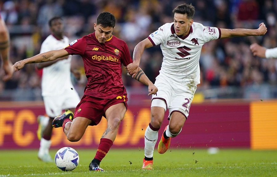 Roma với Genoa